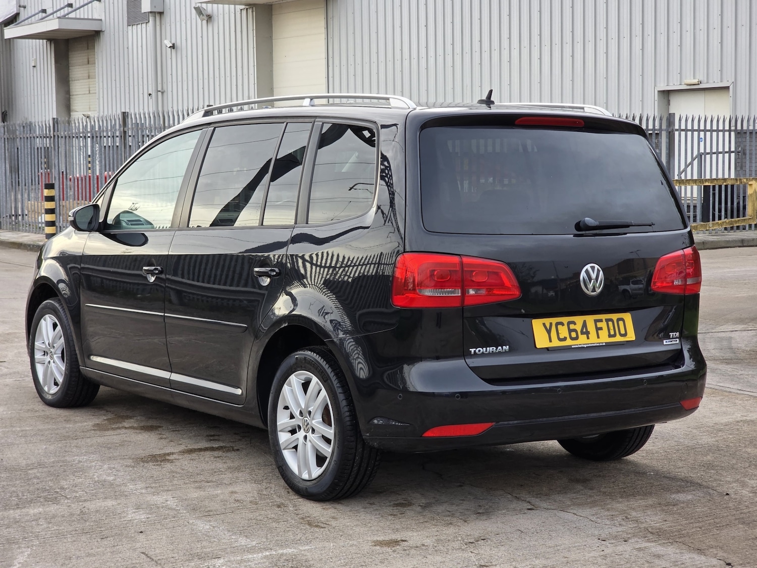 Used Volkswagen Touran 2014 for sale - 76504607: Photo 7