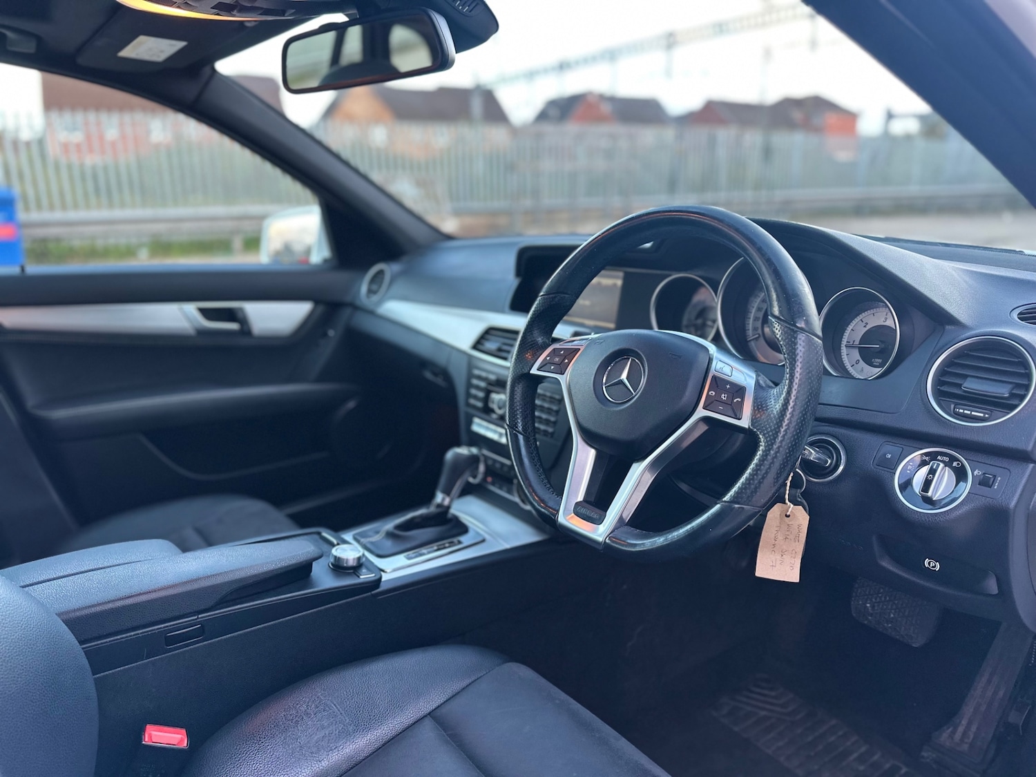 Used Mercedes-Benz C Class 2014 for sale - 76785317: Photo 17