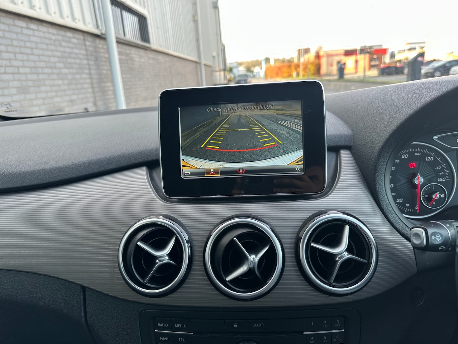 Used Mercedes-Benz B Class 2015 for sale - 76585618: Photo 17