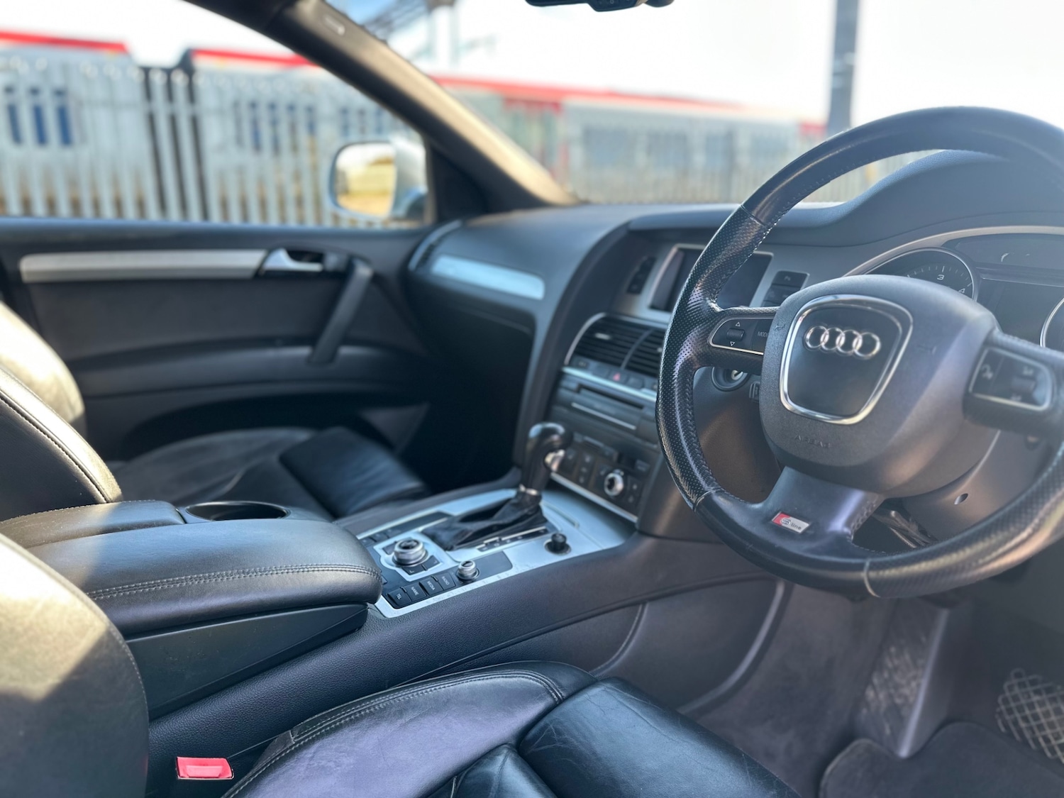 Used Audi Q7 2011 for sale - 77678741: Photo 10
