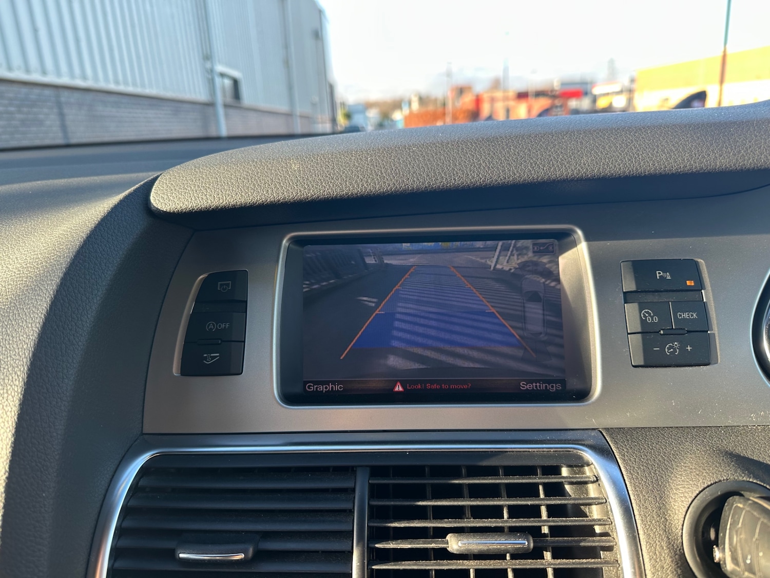 Used Audi Q7 2012 for sale - 76799433: Photo 16