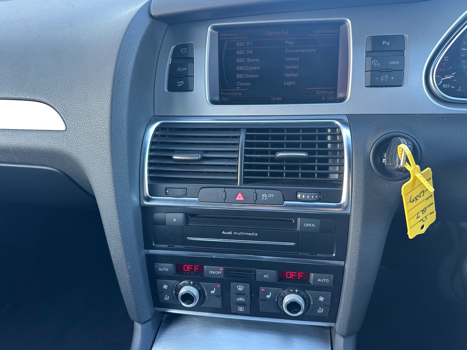 Used Audi Q7 2012 for sale - 76799433: Photo 17