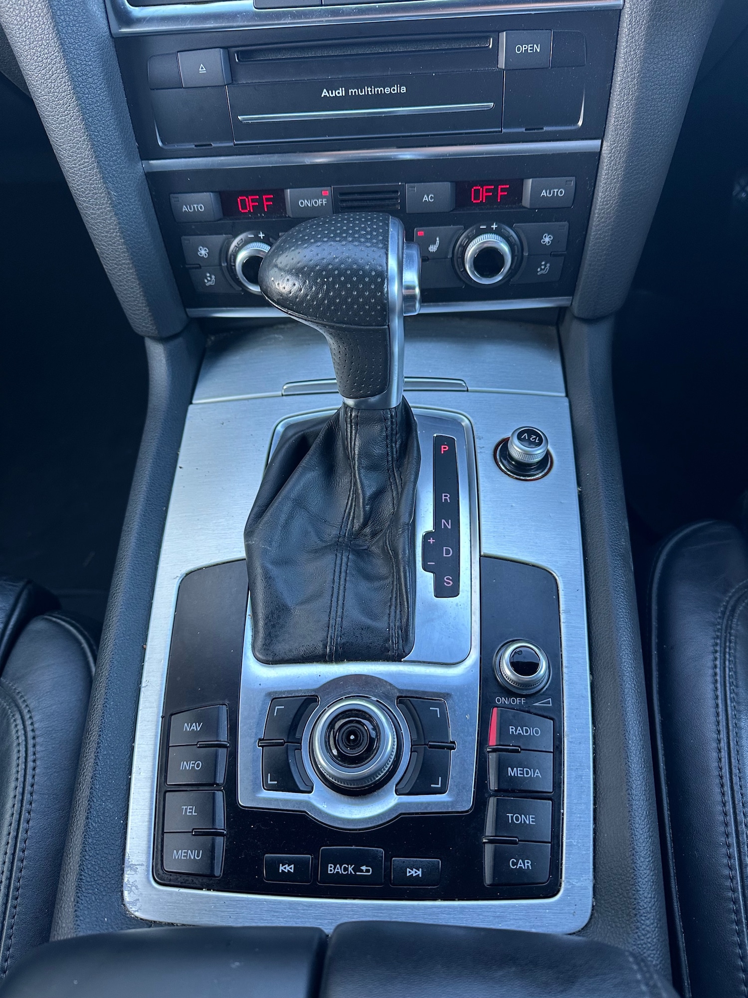 Used Audi Q7 2012 for sale - 76799433: Photo 18