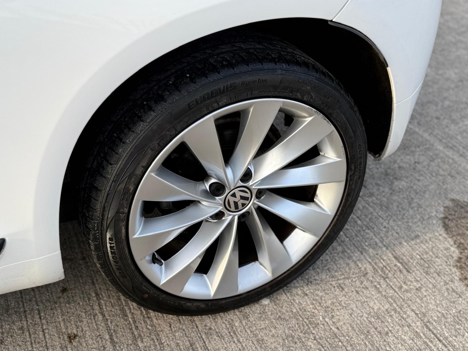 Used Volkswagen Scirocco 2011 for sale - 77046444: Photo 16