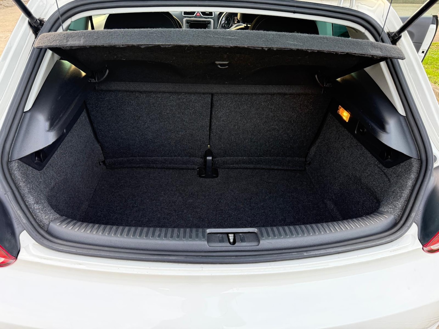 Used Volkswagen Scirocco 2011 for sale - 77046444: Photo 19