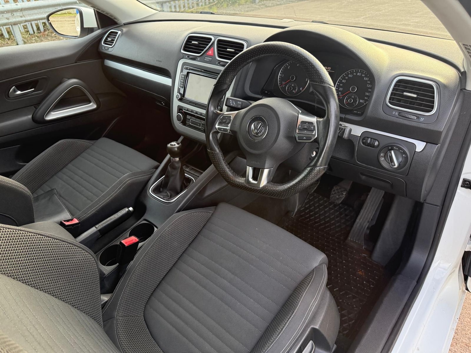 Used Volkswagen Scirocco 2011 for sale - 77046444: Photo 20