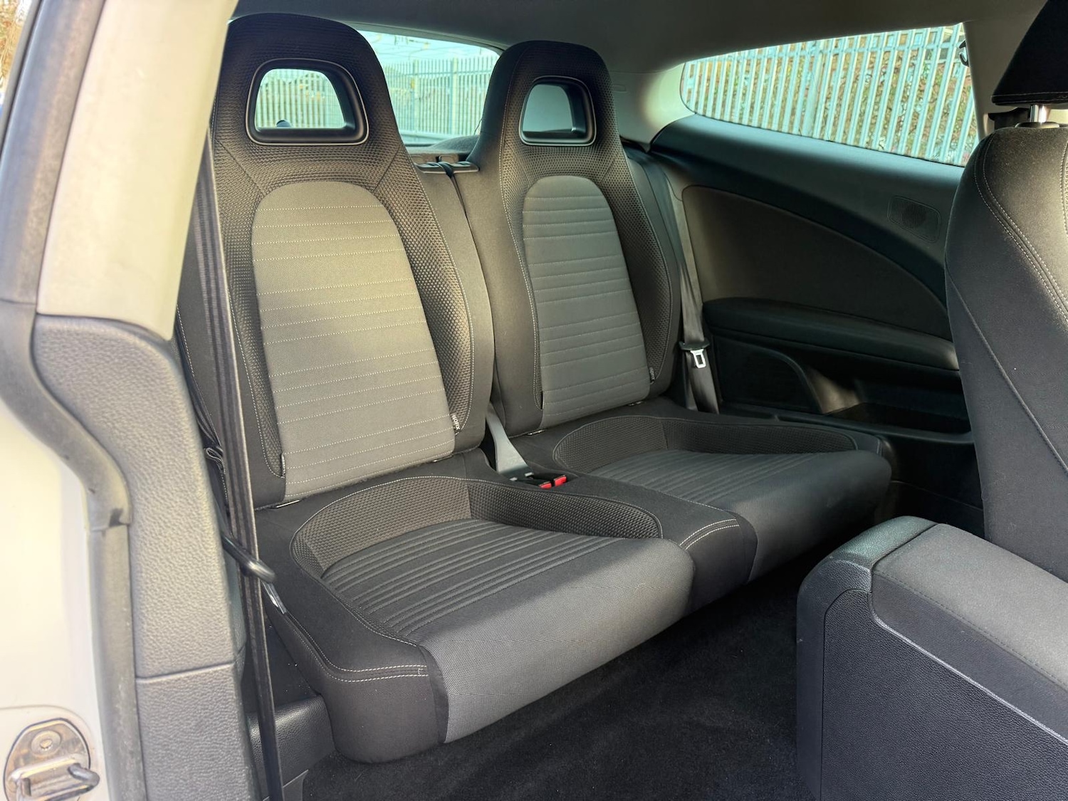 Used Volkswagen Scirocco 2011 for sale - 77046444: Photo 21