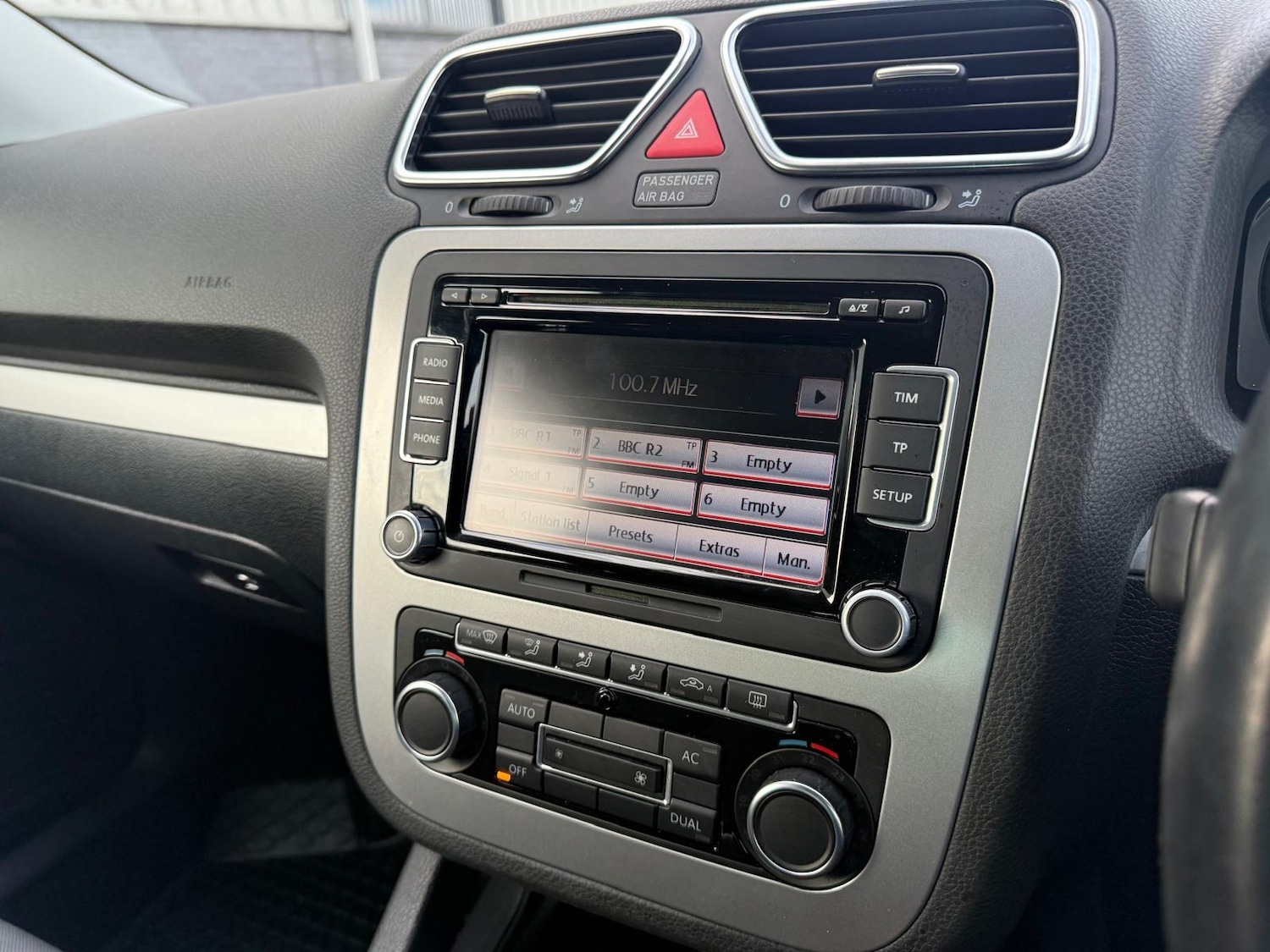 Used Volkswagen Scirocco 2011 for sale - 77046444: Photo 24