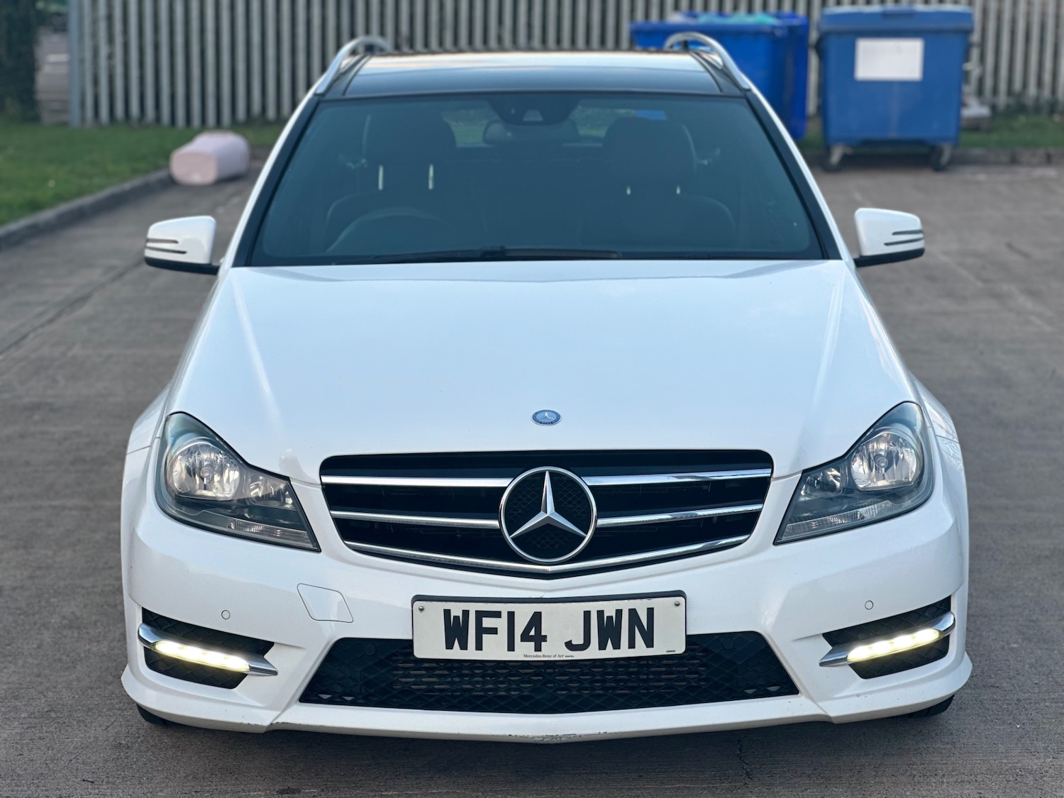 Used Mercedes-Benz C-Class 2014 for sale - 76178181: Photo 3