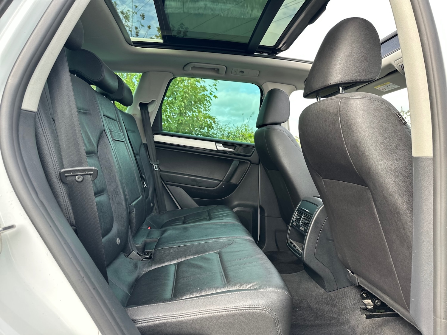Used Volkswagen Touareg 2014 for sale - 76178151: Photo 16