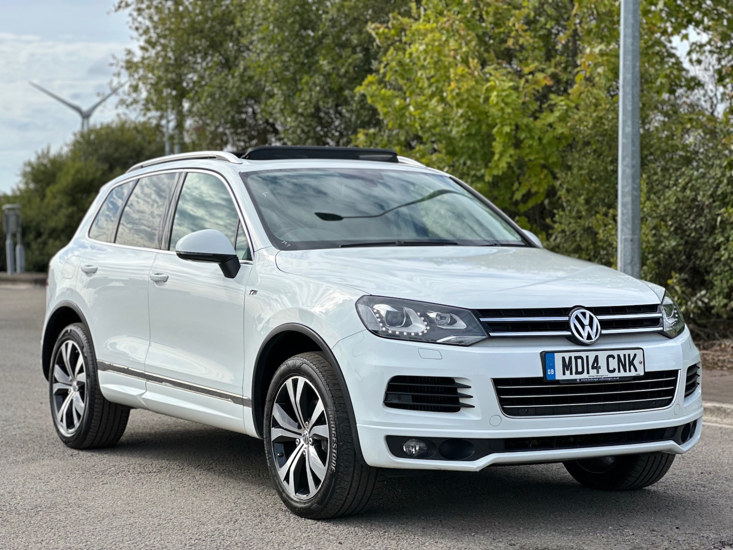 Used Volkswagen Touareg 2014 for sale - 76178151: Photo 2