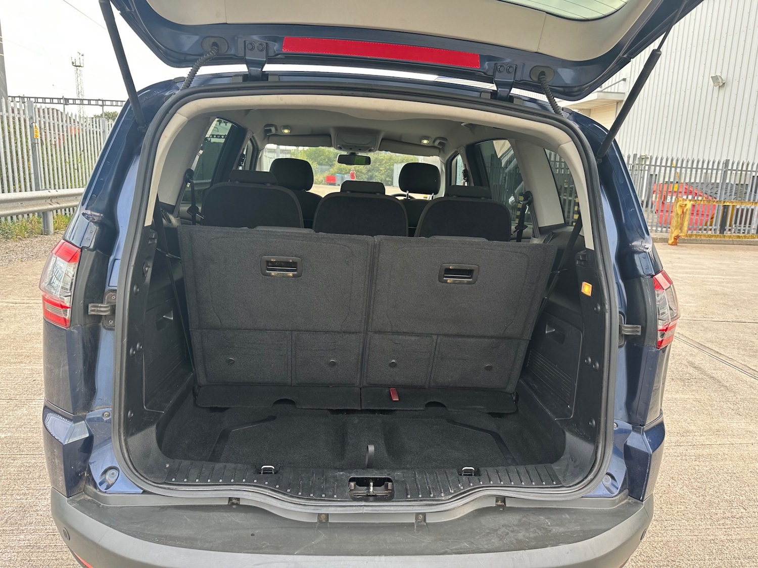 Used Ford S-Max 2012 for sale - 76113038: Photo 19