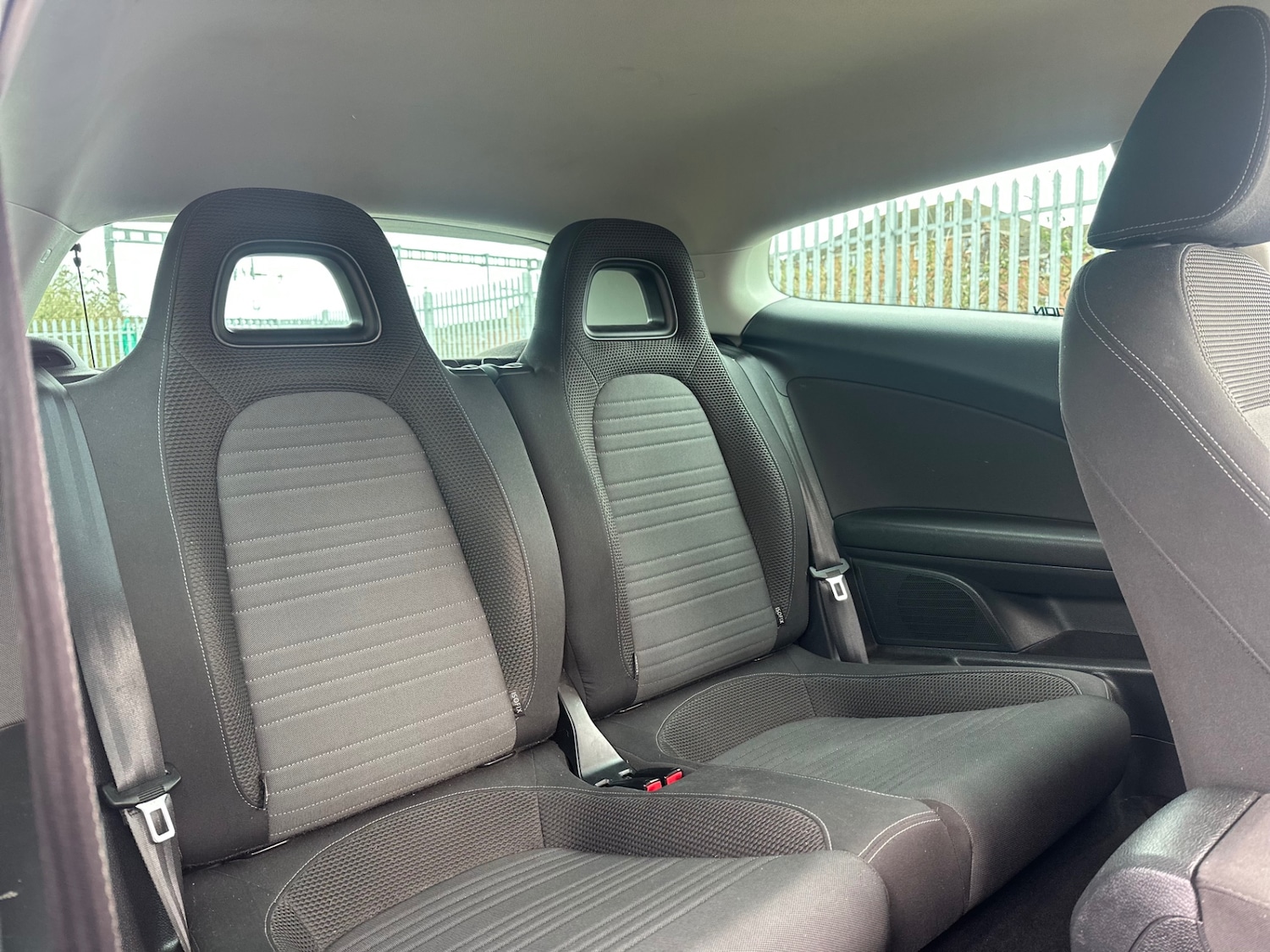 Used Volkswagen Scirocco 2011 for sale - 77712831: Photo 14