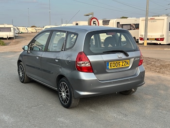 Used Honda Jazz 2005 for sale - 75611749: Photo