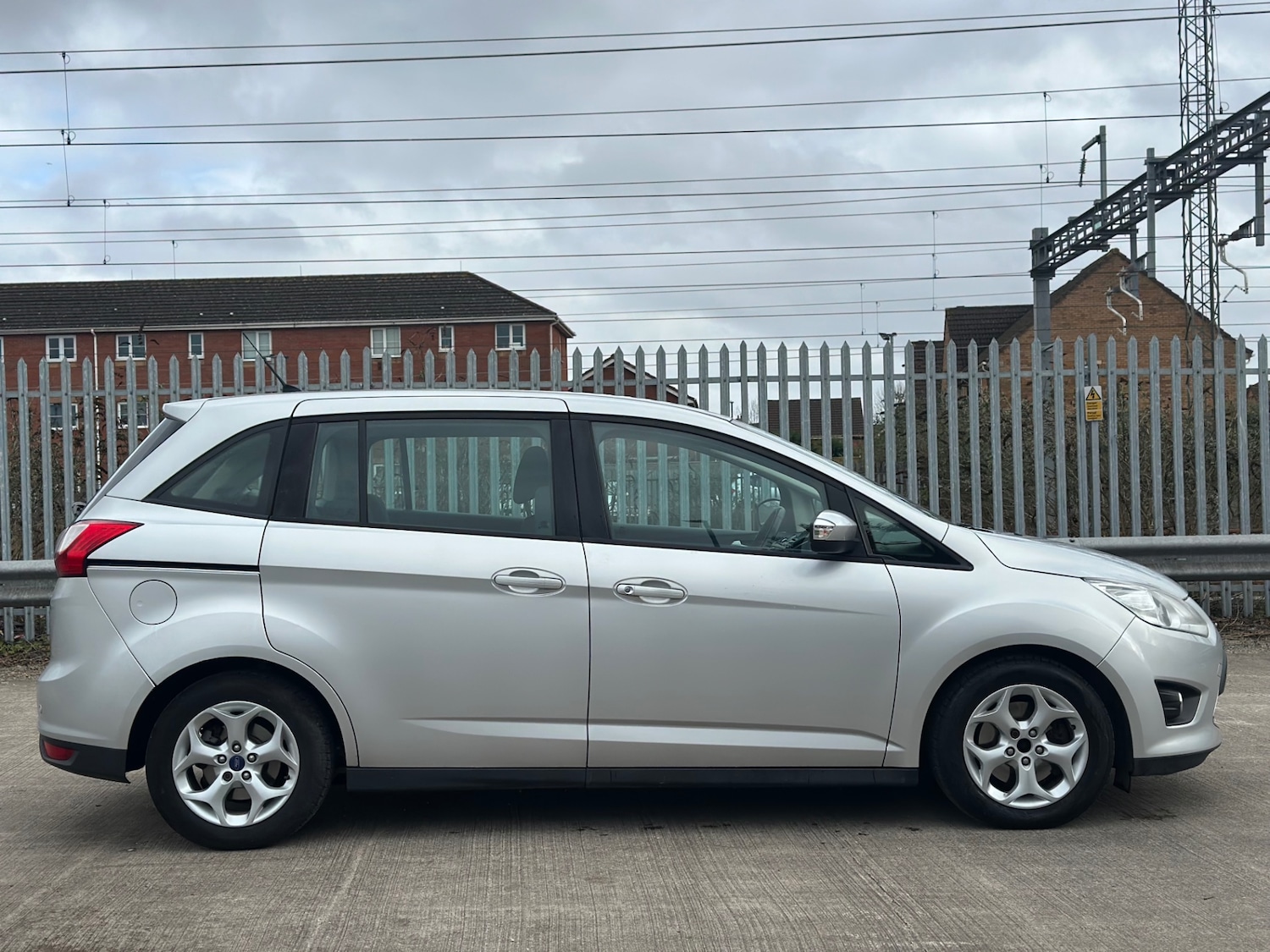 Used Ford Grand C-Max 2013 for sale - 77712872: Photo 8