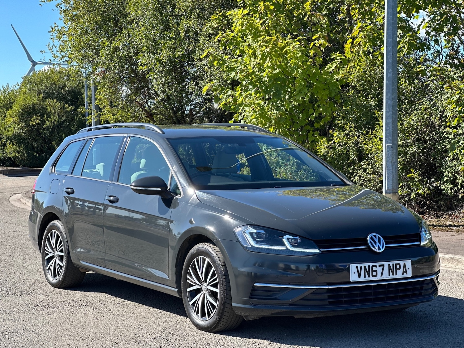 Used Volkswagen Golf 2017 for sale - 76113042: Photo 1
