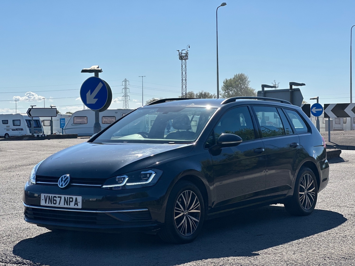 Used Volkswagen Golf 2017 for sale - 76113042: Photo 3