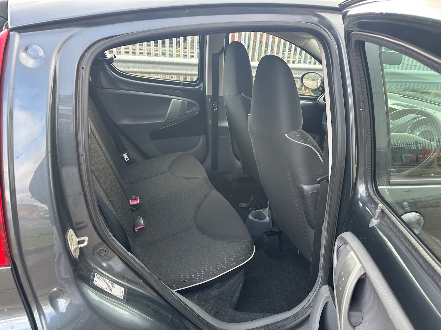 Used Peugeot 107 2010 for sale - 77632585: Photo 7