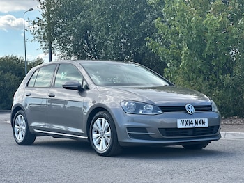Volkswagen - Golf