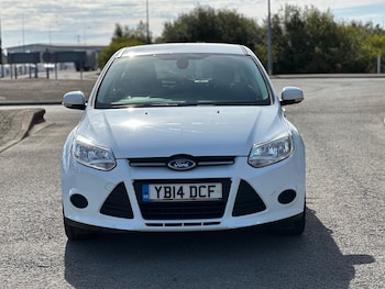 Used Ford Focus 2014 for sale - 76178154: Photo 2