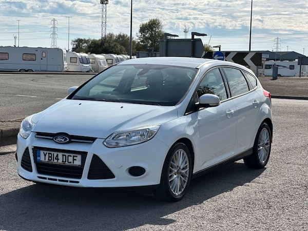Used Ford Focus 2014 for sale - 76178154: Photo 3