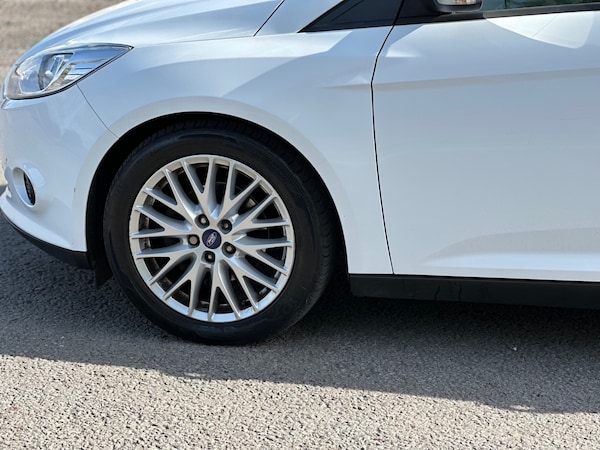Used Ford Focus 2014 for sale - 76178154: Photo 4