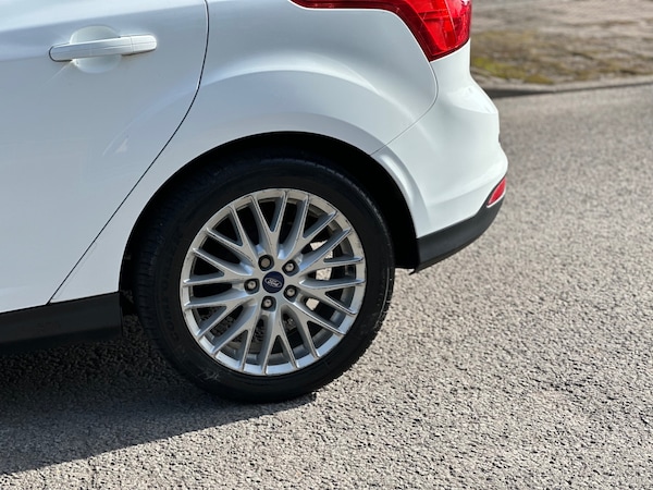 Used Ford Focus 2014 for sale - 76178154: Photo 5