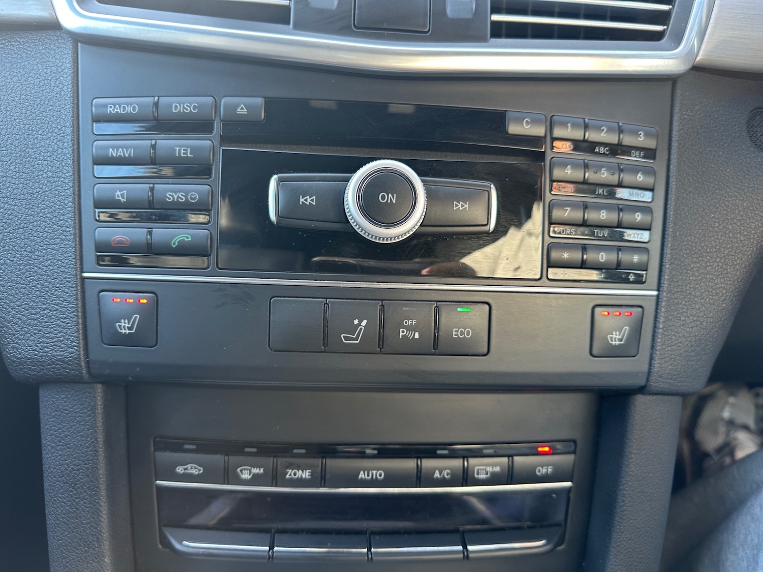 Used Mercedes-Benz E Class 2011 for sale - 76673032: Photo 16