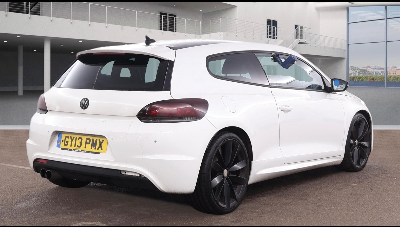 Used Volkswagen Scirocco 2013 for sale - 77630068: Photo 2