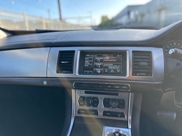 Used Jaguar XF 2014 for sale - 74432479: Photo 10