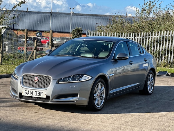 Used Jaguar XF 2014 for sale - 74432479: Photo 3