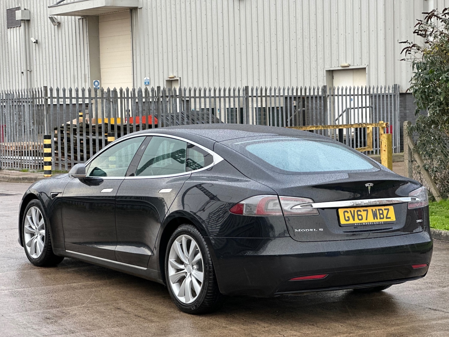 Used Tesla Model S 2017 for sale - 77460371: Photo 4