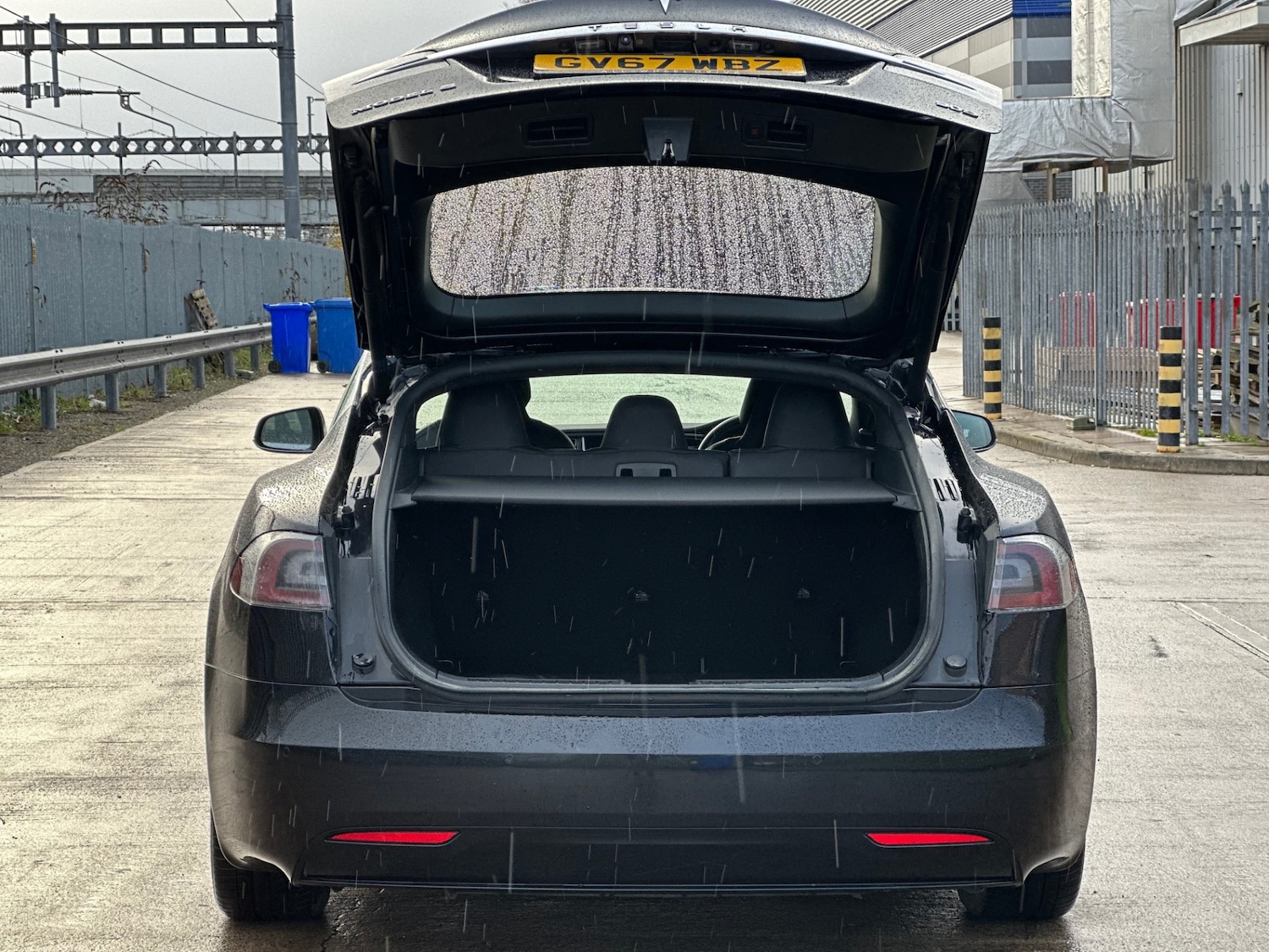 Used Tesla Model S 2017 for sale - 77460371: Photo 6