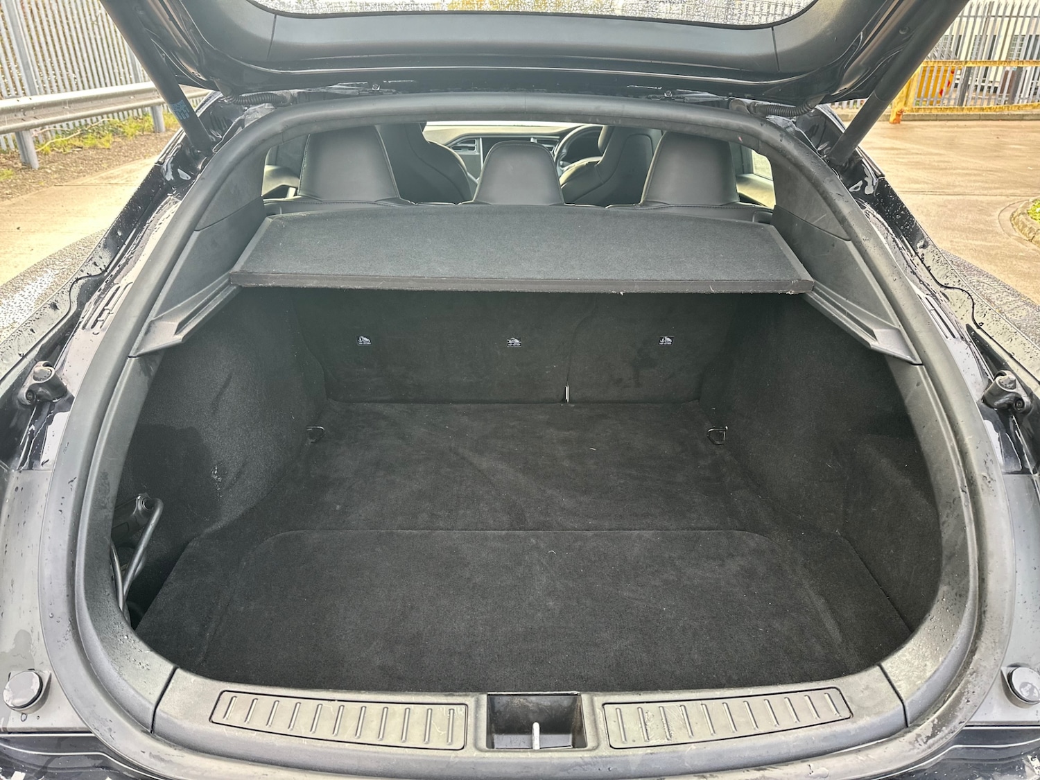 Used Tesla Model S 2017 for sale - 77460371: Photo 7