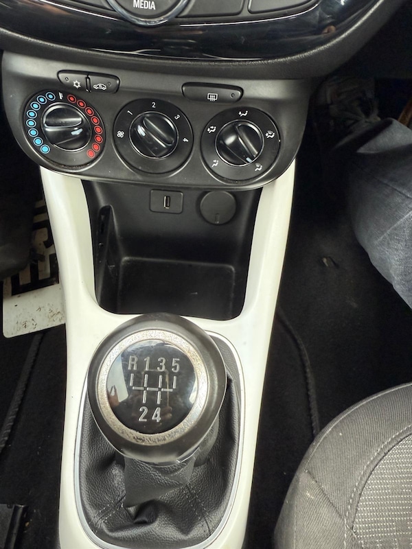 Used Vauxhall ADAM 2014 for sale - 74200188: Photo 14