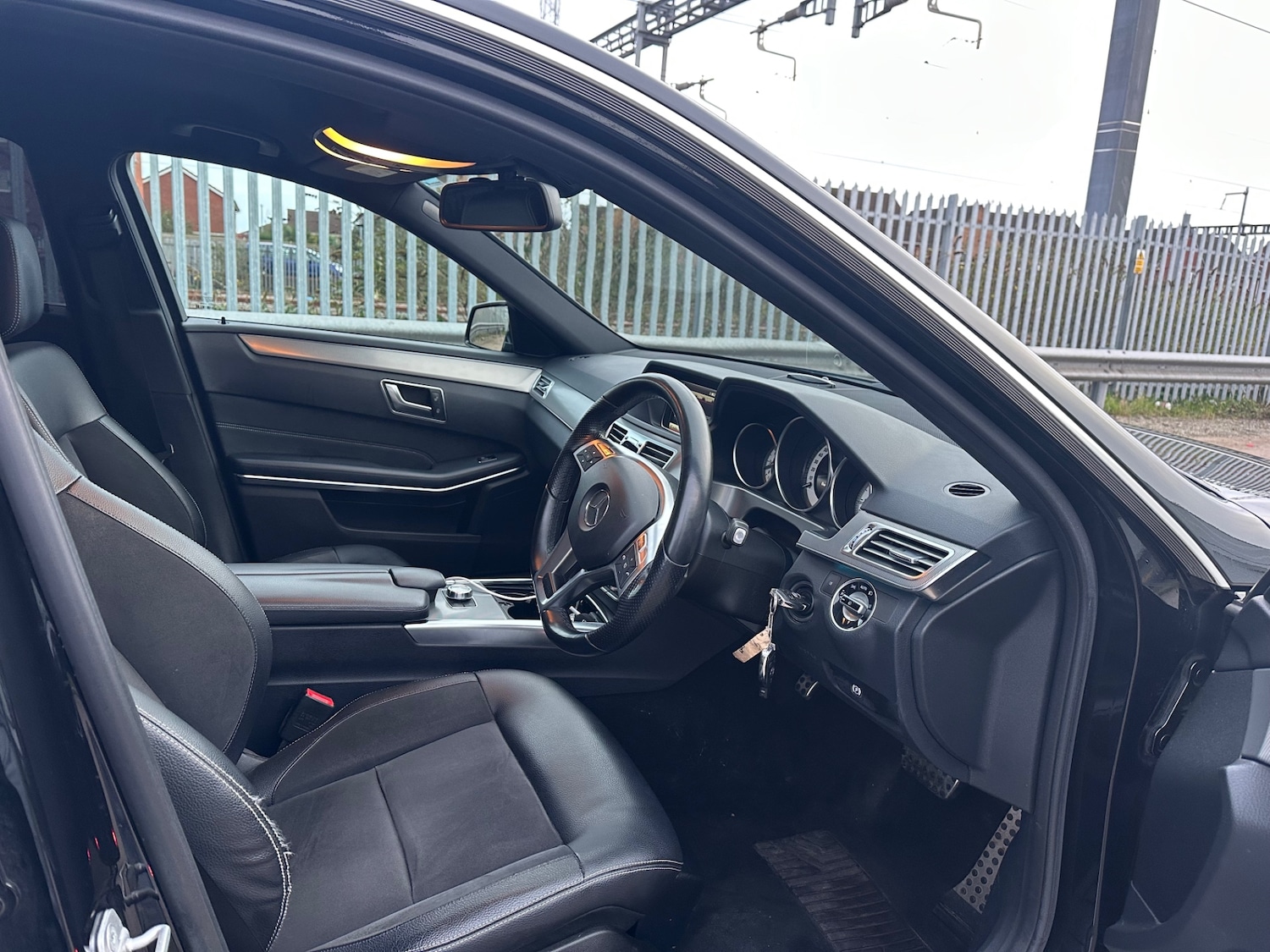 Used Mercedes-Benz E Class 2013 for sale - 76585619: Photo 10