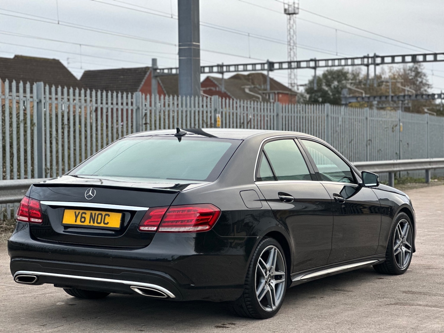 Used Mercedes-Benz E Class 2013 for sale - 76585619: Photo 8