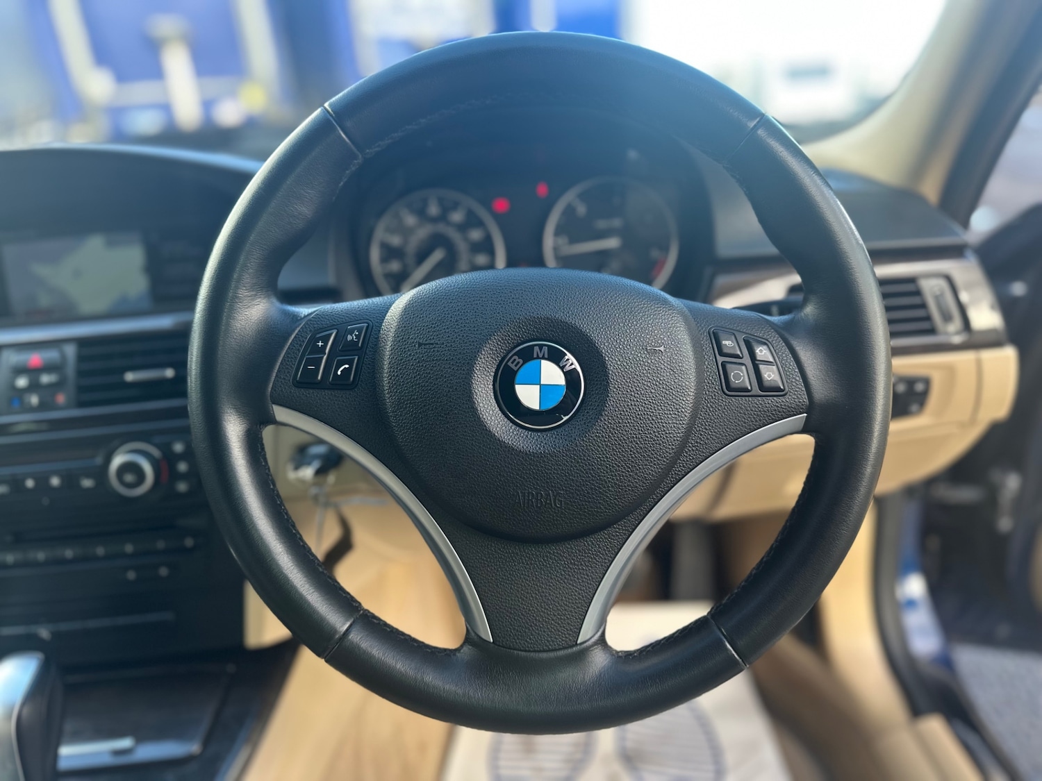 Used BMW 3 Series 2011 for sale - 76364850: Photo 14