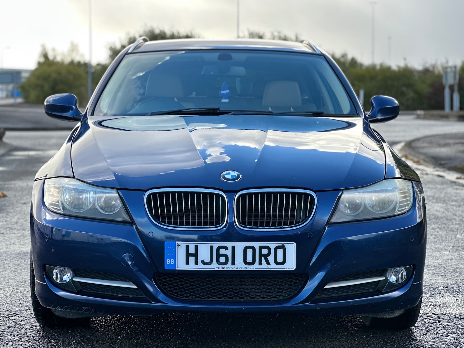 Used BMW 3 Series 2011 for sale - 76364850: Photo 2