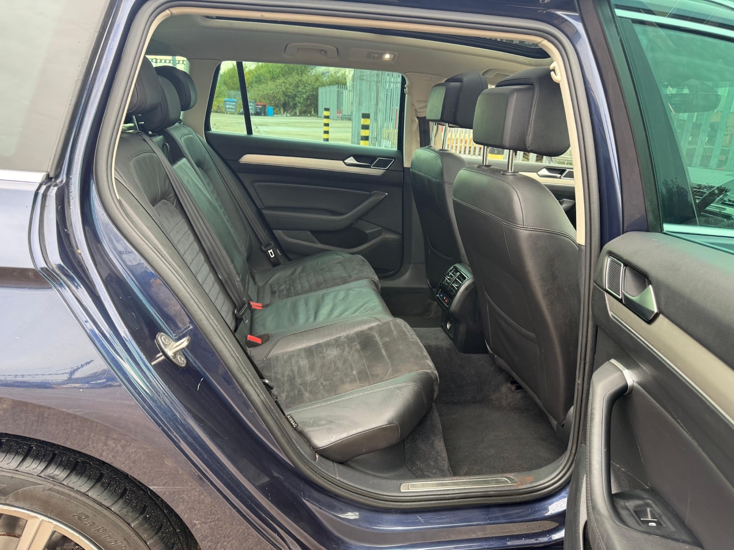 Used Volkswagen Passat 2016 for sale - 76504533: Photo 17