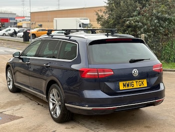 Used Volkswagen Passat 2016 for sale - 76504533: Photo