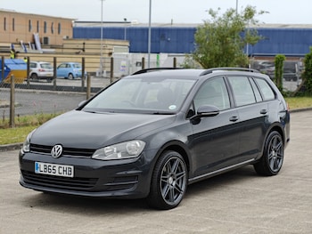 Used Volkswagen Golf 2016 for sale - 78770564: Photo