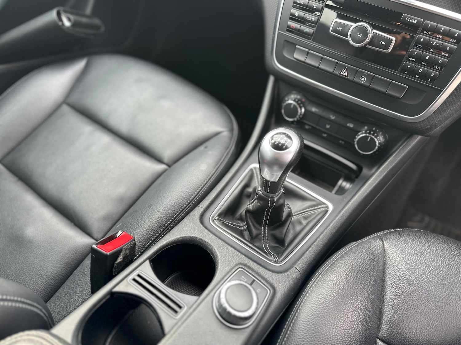 Used Mercedes-Benz A-Class 2015 for sale - 76379664: Photo 9