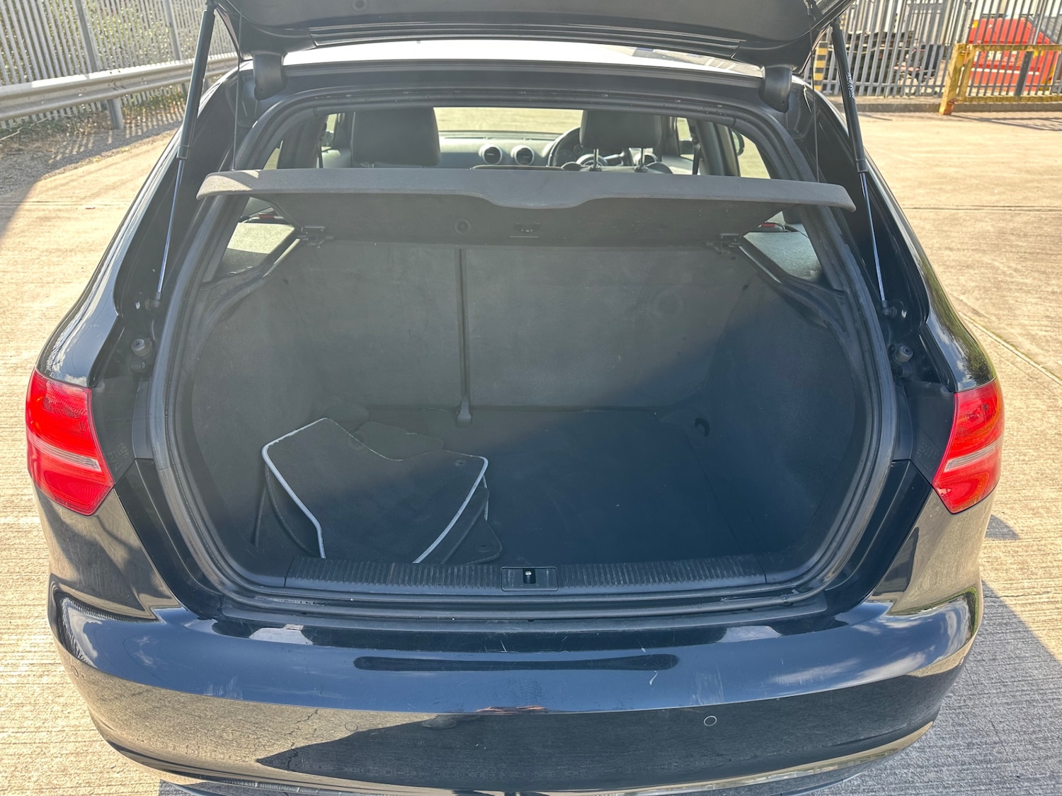 Used Audi A3 2010 for sale - 77891707: Photo 8