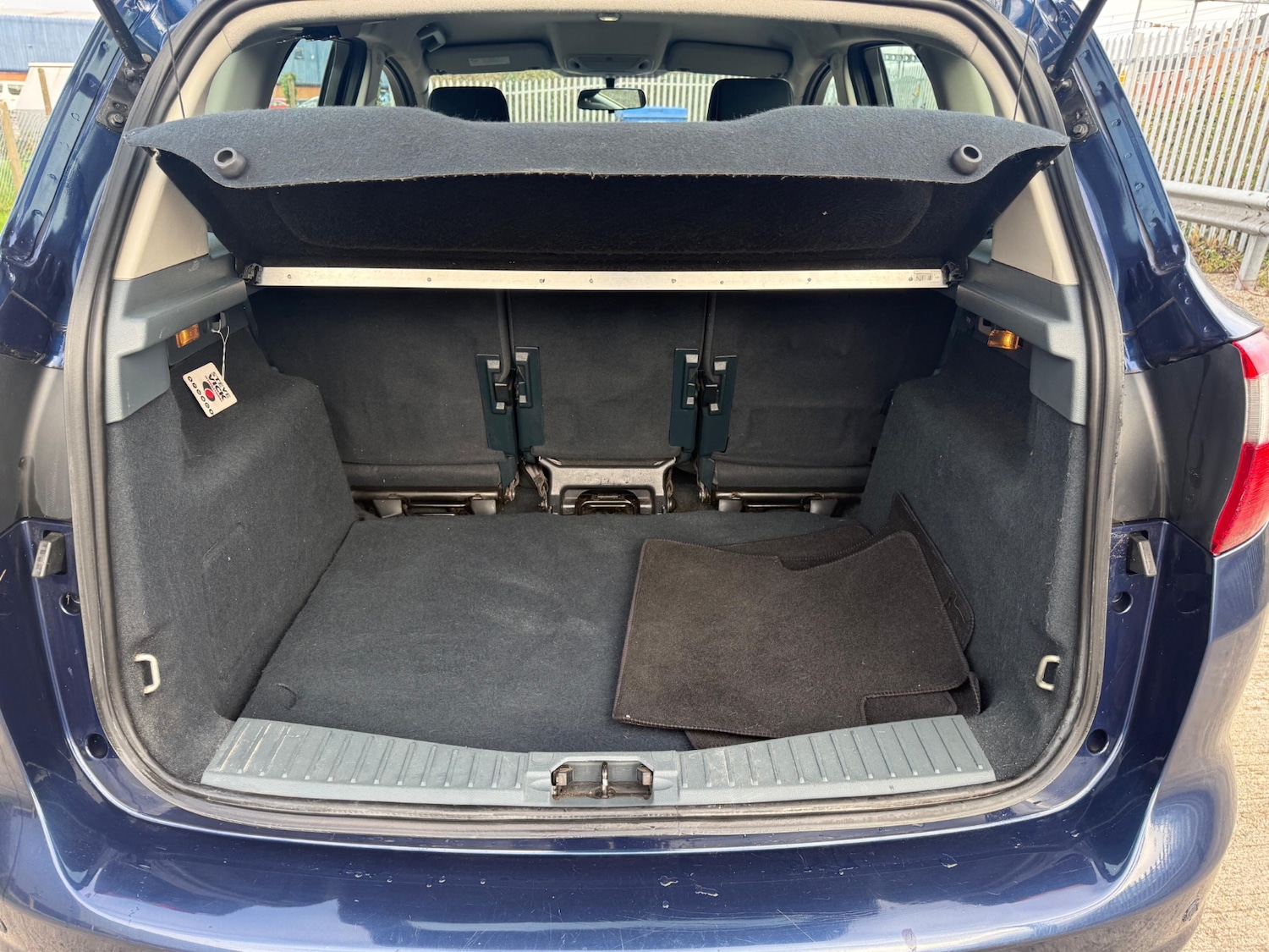 Used Ford C-Max 2011 for sale - 76589933: Photo 17