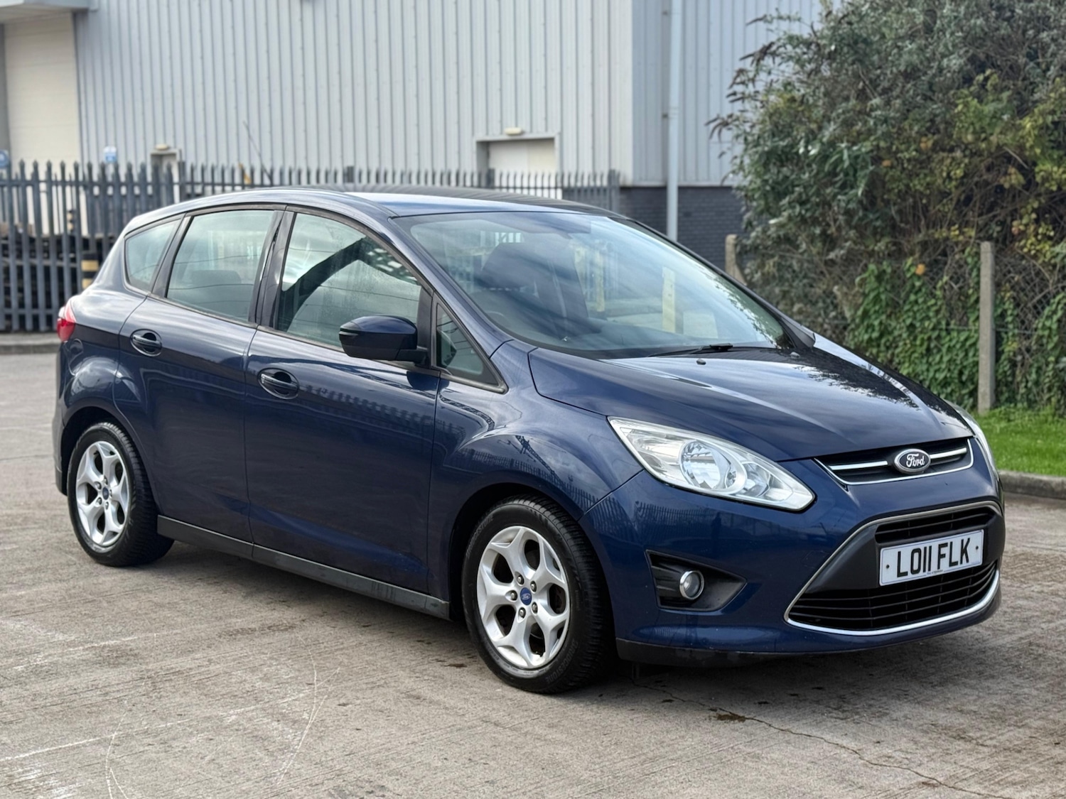 Used Ford C-Max 2011 for sale - 76589933: Photo 2