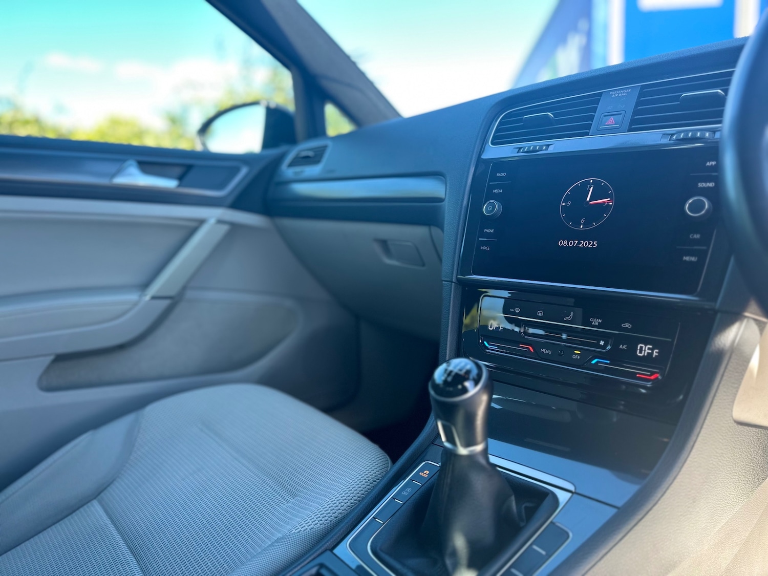 Used Volkswagen Golf 2017 for sale - 76785142: Photo 17