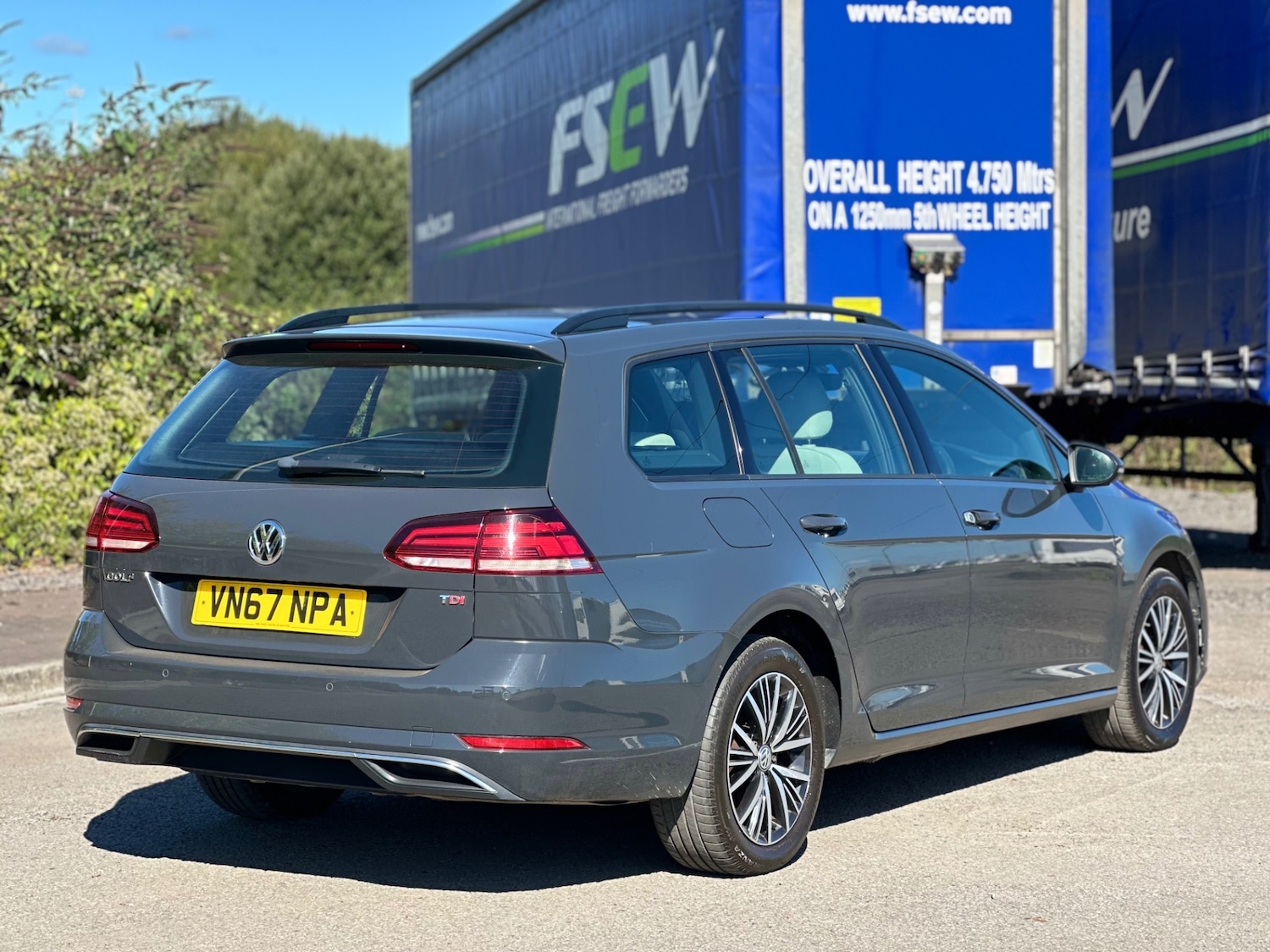 Used Volkswagen Golf 2017 for sale - 76785142: Photo 9