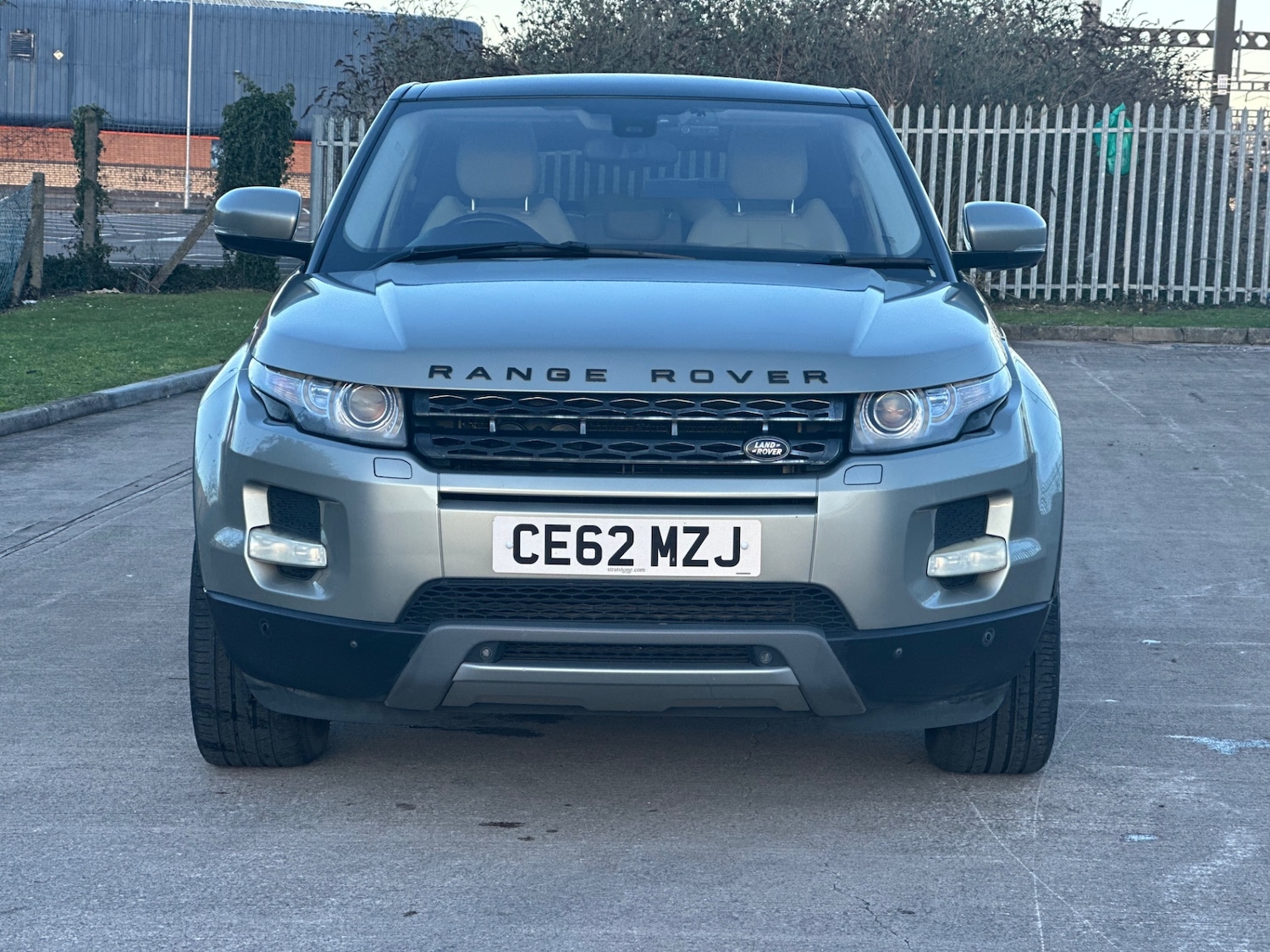 Used Land Rover Range Rover Evoque 2012 for sale - 77438747: Photo 2