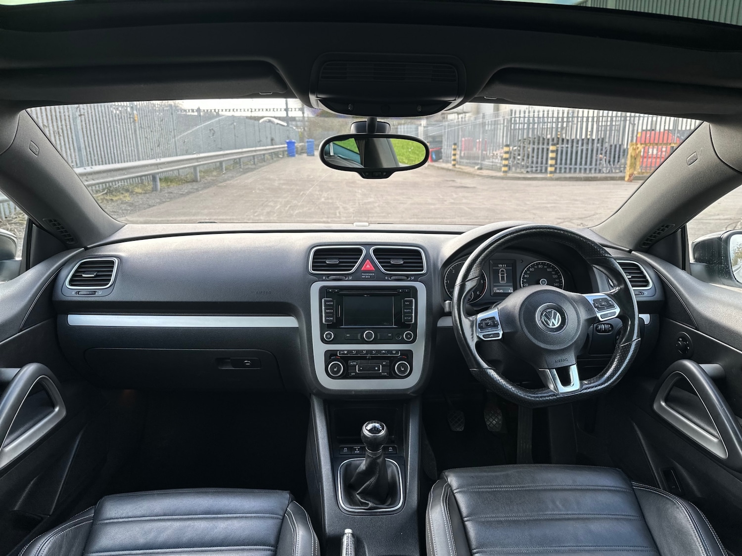 Used Volkswagen Scirocco 2012 for sale - 77310783: Photo 10